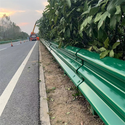 公路護欄板作用及其在現代公路安全系統中的應用
